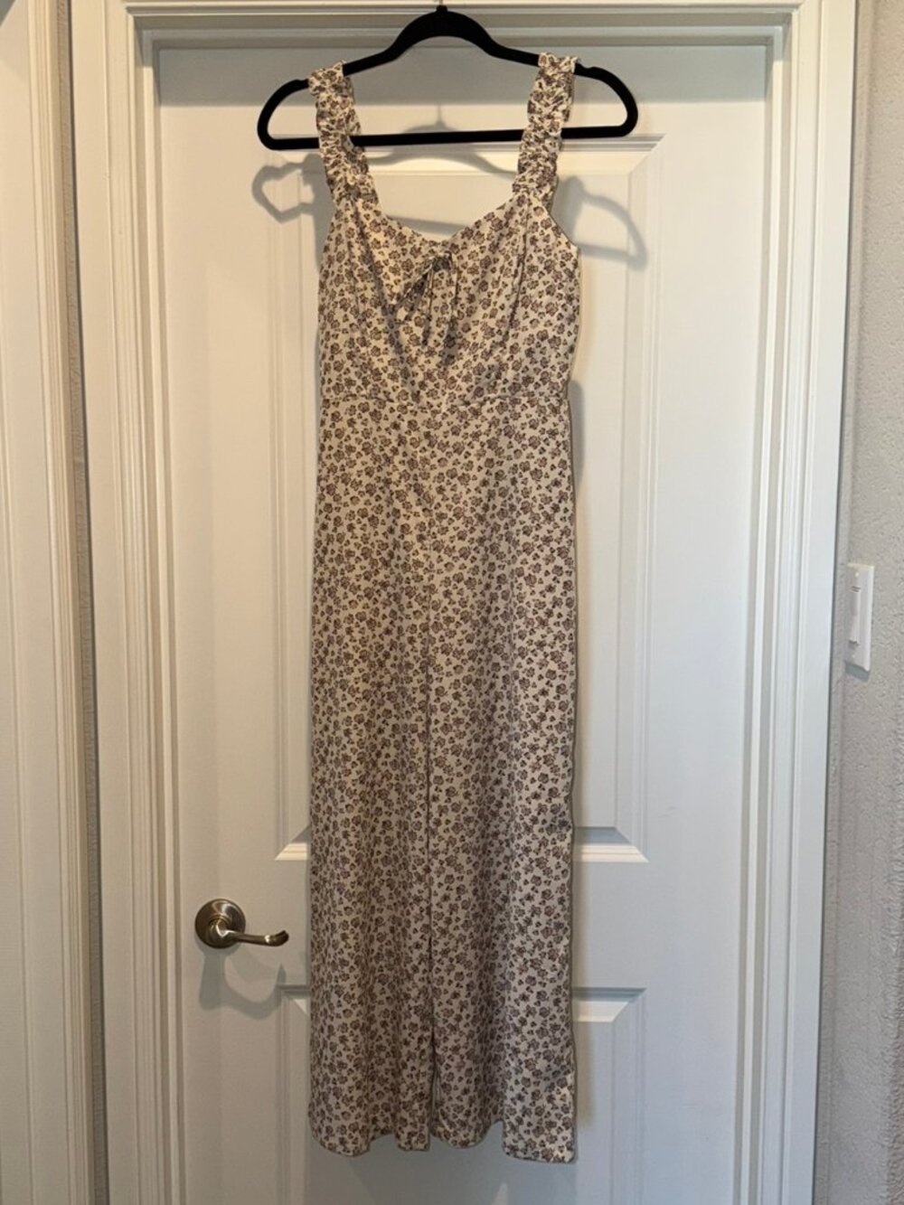 AEMI+CO Pink/White Floral Sleveless Jumpsuit - Size S